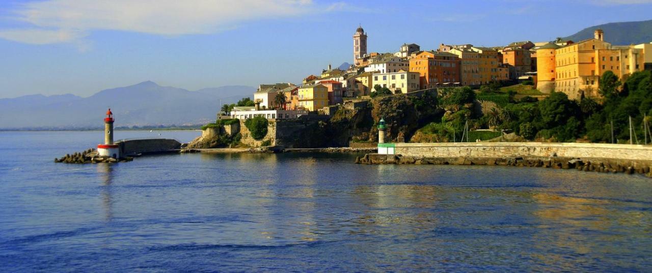 Casa Lochje Au Coeur De La Citadelle Leilighet Bastia  Eksteriør bilde