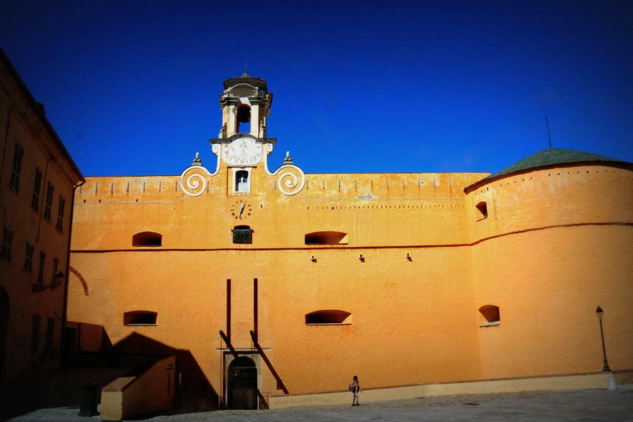 Casa Lochje Au Coeur De La Citadelle Leilighet Bastia  Eksteriør bilde