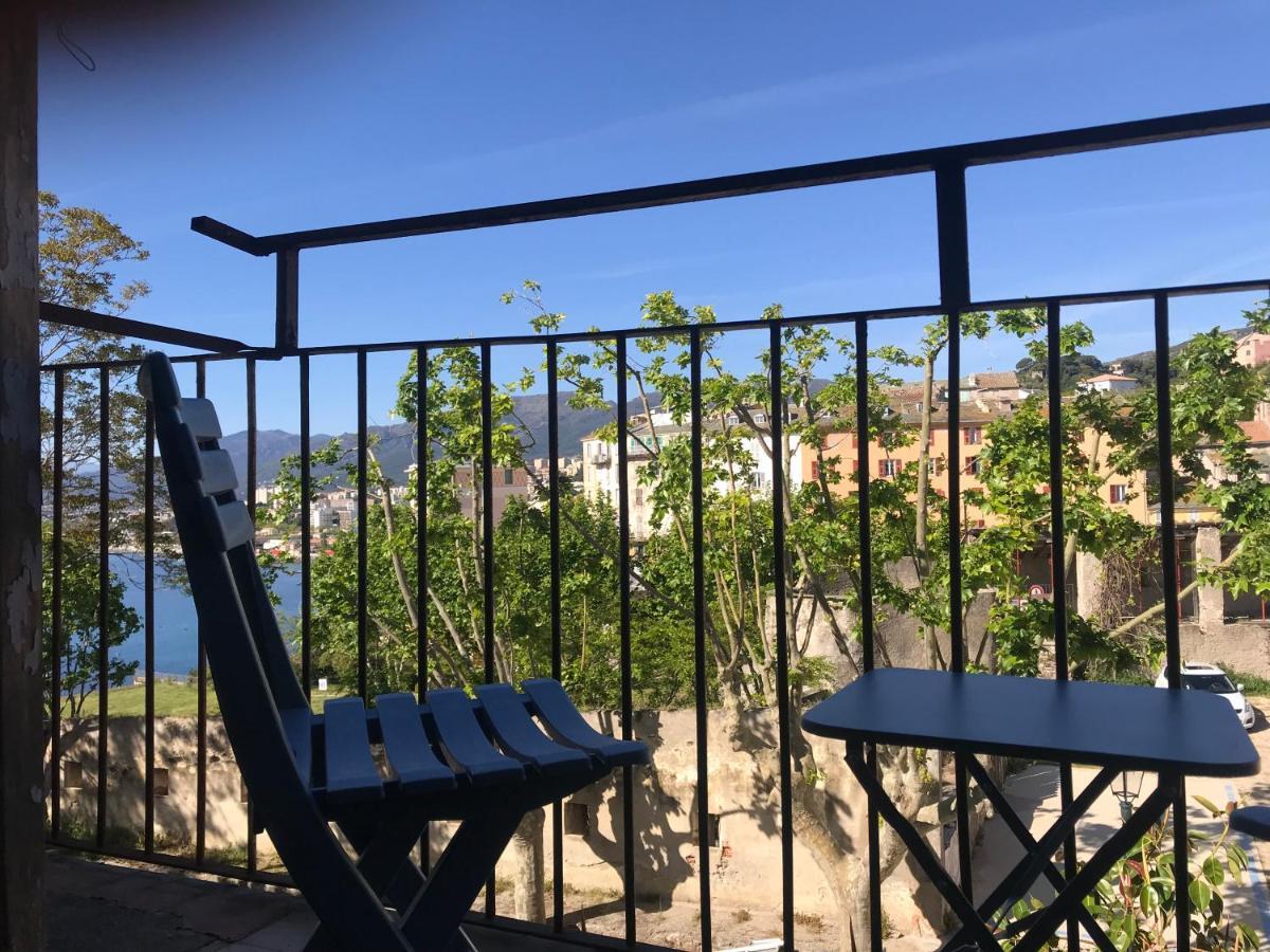 Casa Lochje Au Coeur De La Citadelle Leilighet Bastia  Eksteriør bilde